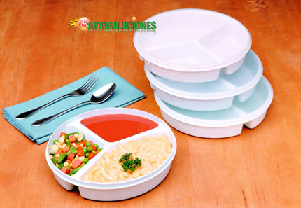 plato con compartimento para comer
