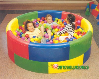 piscina redonda para pelotas